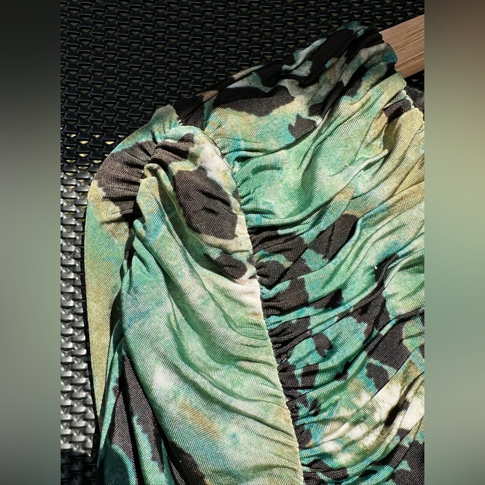 HarryWHO Green Leopard Jersey Top with Velvet Finish Size 14 - Picture 4 of 11